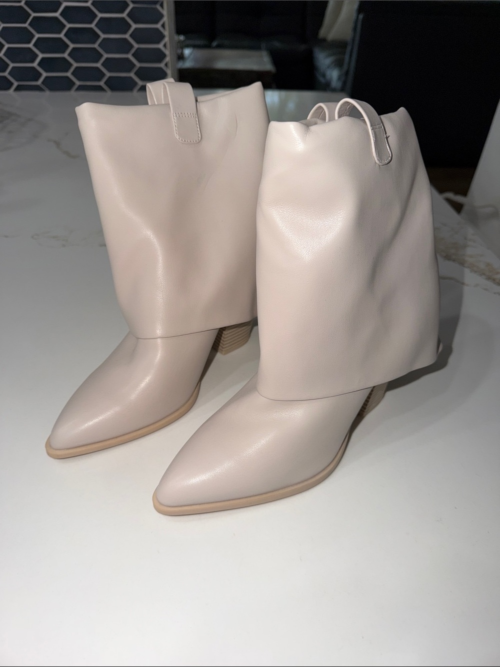 Steve Madden Liddy Women's Fold-Over Ankle Boots Block Heel in Bone 9